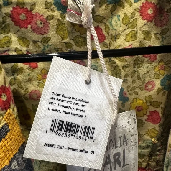 Magnolia Pearl unbreakable love denim jacket (✨PRICE FIRM✨) - Picture 5 of 5